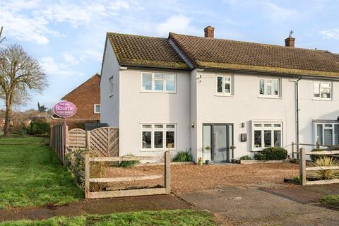 Winston Drive, Stoke d'Abernon... 4 bed semi