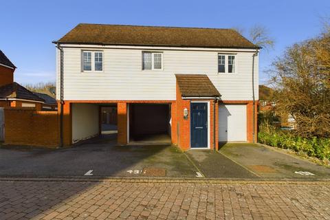 Tunbridge Way, Singleton, Ashford, TN23 2 bed coach house for sale