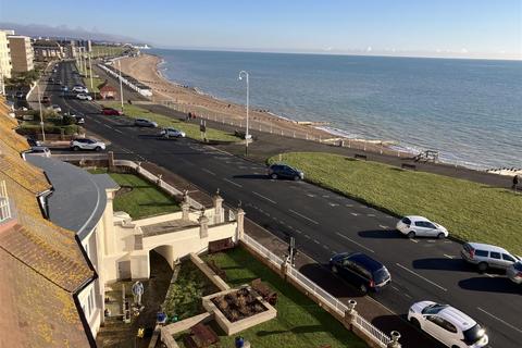De La Warr Parade 1 bed flat for sale