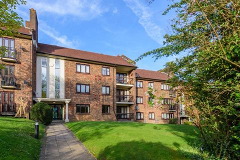 Clandon Gardens,  Finchley,  N3 2 bed flat for sale