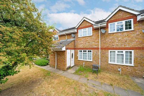 Windmill Road, Hampton TW12 1 bed house for sale