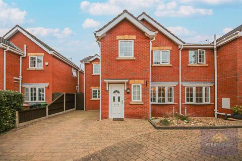 Ericson Drive, Southport PR8 4 bed semi