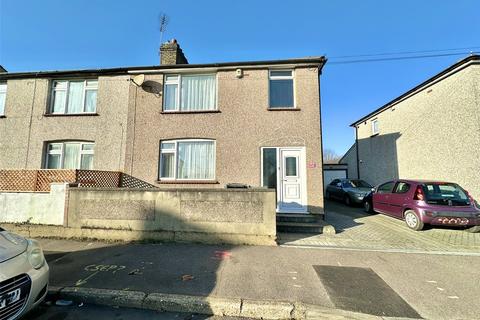 Knockhall Road, Greenhithe, Kent, DA9 3 bed semi