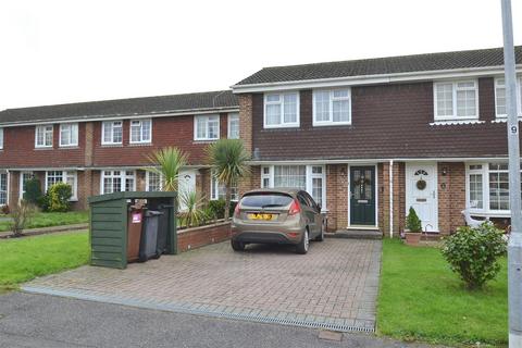 Cromer Way, Hailsham 2 bed terraced house for sale