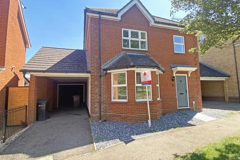 Wickham Crescent, Chelmsford 3 bed detached house for sale