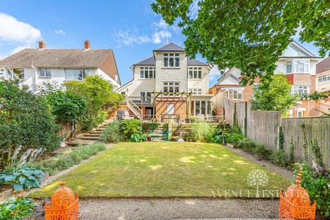 Brackendale Road, Bournemouth BH8 4 bed detached house for sale