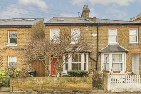 Railway Road, Teddington TW11 3 bed semi