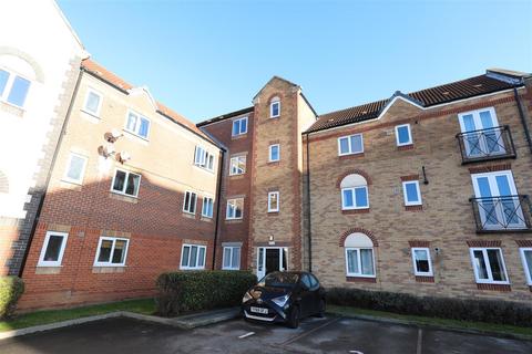 Axholme Court, Hull 2 bed flat for sale