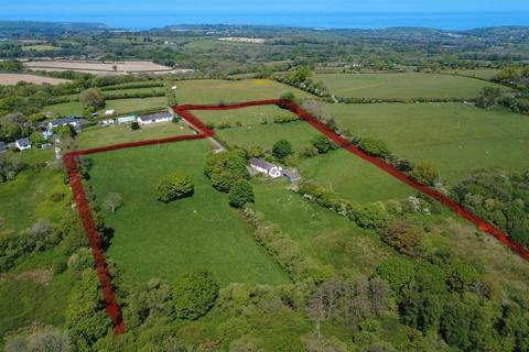 Mydroilyn 3 bed property with land for sale