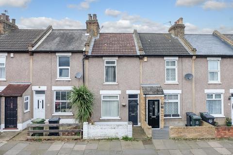 Wellington Road, West Dartford 2 bed terraced house for sale