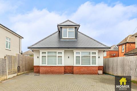 MacLaren Road, Bournemouth 3 bed bungalow for sale