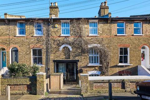 Reynolds Place, London SE3 3 bed house for sale