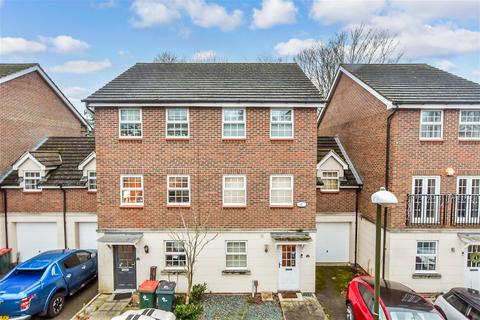 Oakhill Chase, Crawley, West Sussex 4 bed townhouse for sale