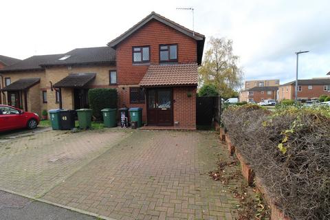 Chenies Way, Watford, WD18 2 bed end of terrace house for sale