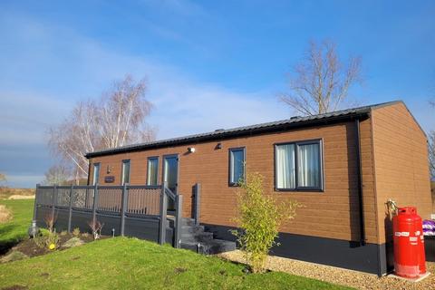Bedford Bank, Welney PE14 2 bed park home for sale