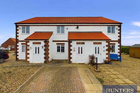 Newcombe Croft, Flamborough 2 bed terraced house for sale