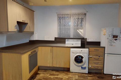 69,Kendal, Pufleet, RM19 1 bed flat for sale