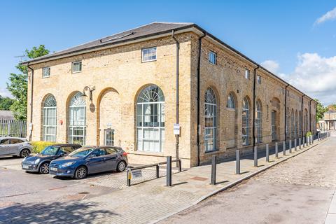 Station Road, Ware SG12 2 bed ground floor flat for sale