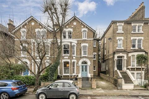 Tyrwhitt Road, London SE4 2 bed flat for sale