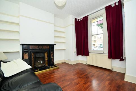 Leeland Terrace, West Ealing, London... 2 bed flat for sale