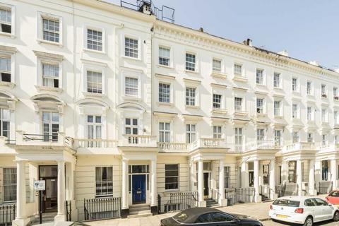 St. George's Drive, London SW1V 2 bed flat for sale