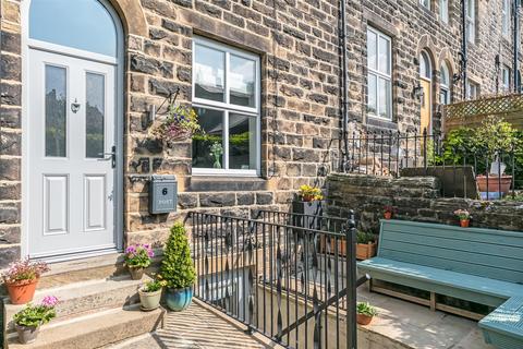 Victoria Terrace, Addingham LS29 3 bed terraced house for sale