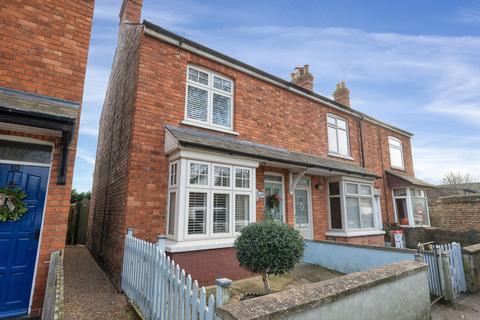 Ryhall Road, Stamford, PE9 2 bed terraced house for sale