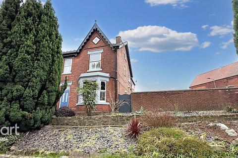 Heanor Road, Ilkeston 5 bed semi