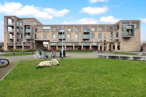 Hobson Road, Trumpington CB2 3 bed apartment for sale