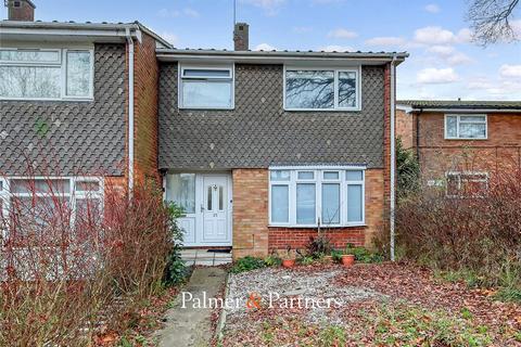 Home Mead, Essex CM2 3 bed end of terrace house for sale