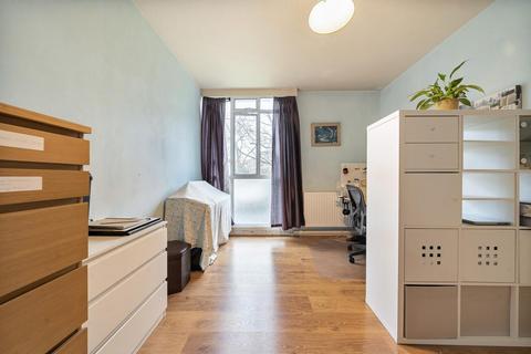 Hallfield Estate, Bayswater, London, W2 2 bed flat for sale