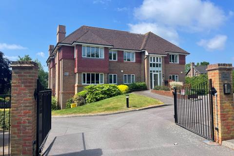 64, Belmore Lane, Lymington, SO41 2 bed apartment for sale