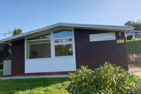 Llangain, Carmarthen SA33 2 bed chalet for sale