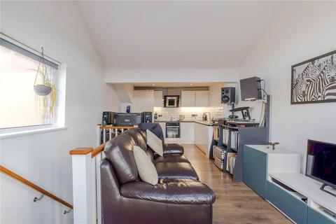 South Liberty Lane, Bedminster... 1 bed semi