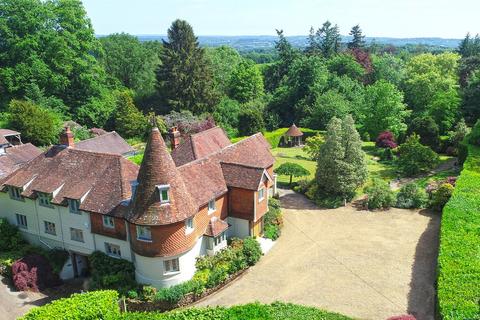 Best Beech Hill, Wadhurst 6 bed detached house for sale