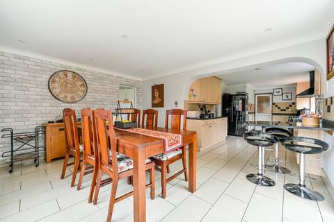 St Peters Close, Burnham, Slough, SL1 4 bed detached house for sale