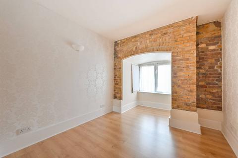 Cubitt Wharf, Isle Of Dogs, London, E14 1 bed flat for sale