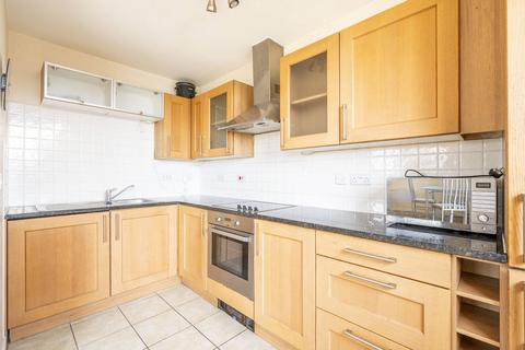 Sherwood Gardens, E14, Isle Of Dogs... 1 bed flat for sale