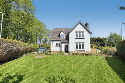 Elworth Avenue, Farnworth, Widnes 4 bed detached house for sale