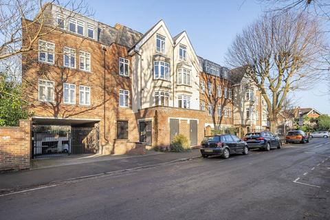 Albany Park Road, Kingston upon Thames 1 bed flat for sale