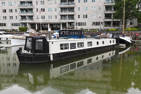 West Brompton, London SW10 1 bed houseboat for sale