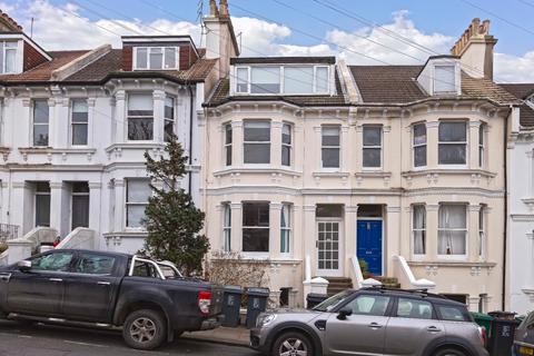 Springfield Road, Brighton 1 bed apartment for sale