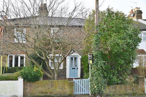 Second Cross Road, Twickenham TW2 2 bed terraced house for sale