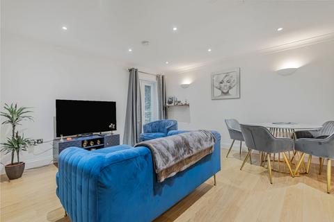 The Avenue, Beckenham BR3 3 bed ground floor flat for sale