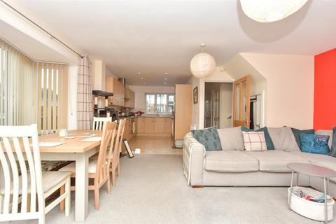 Mount Field, Queenborough, Kent 3 bed semi