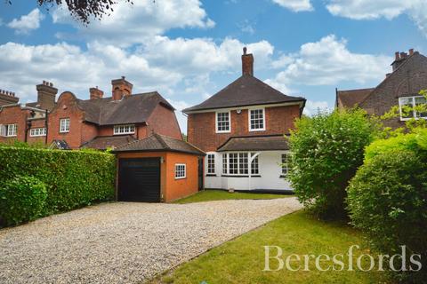Reed Pond Walk, Gidea Park, RM2 4 bed detached house for sale