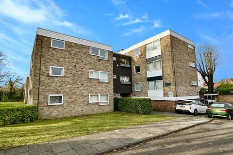 Upper Gordon Road, CAMBERLEY GU15 2 bed apartment for sale