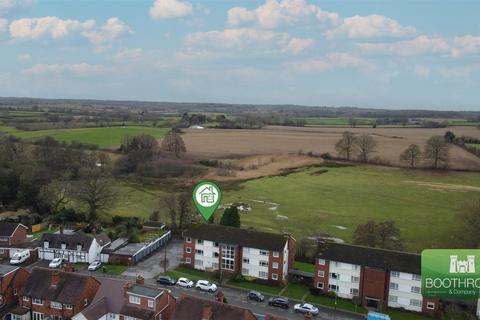 Kenilcourt, Clinton Lane, Kenilworth 3 bed apartment for sale
