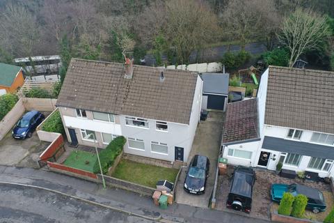 Heol Barri, Caerphilly, CF83 3 bed semi