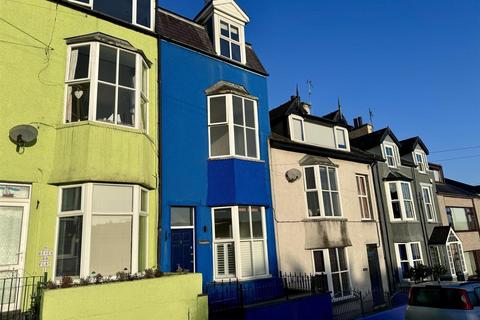 5 Beach Road, Menai Bridge 4 bed townhouse for sale